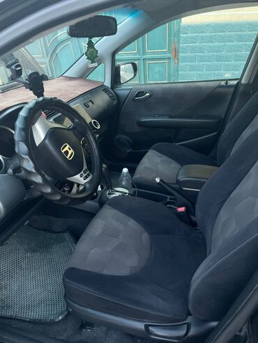 Honda: Honda Fit: 2008 г., 1.4 л, Автомат, Бензин, Хэтчбэк — 9