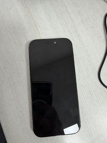 iphone 16 air: Смартфон с тройной основной камерой и сканером LiDAR. Черный корпус с — 1