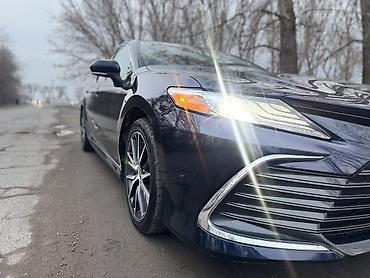 Toyota: Toyota Camry: 2021 г., 2.5 л, Автомат, Гибрид, Седан — 5