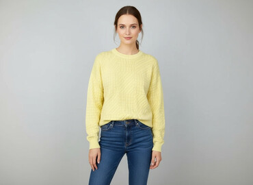 pull and bear sweter: Светр жіночий, розмір S