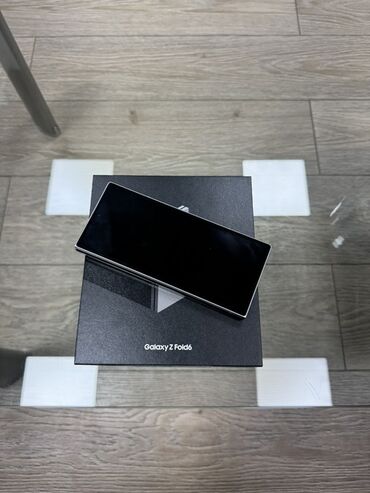 широкоформатный принтер: Samsung Galaxy Z Fold 6, Б/у, 512 ГБ, цвет - Серый, 2 SIM