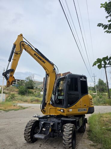 бетономешалка авто: Экскаватор, XCMG, Колесный