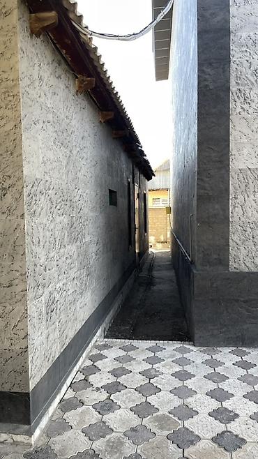 Продажа коттеджей и домов: 🏡 Продается дом в стиле Hi-Tech 📍 Район Ак-Ордо 1, всего 200 метров от at lalafo.kg — 5 Продажа коттеджей и домов: 🏡 Продается дом в стиле Hi-Tech 📍 Район Ак-Ордо 1, всего 200 метров от — 5