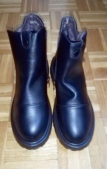 Gležnjače: Čizme ženske br. 41 – NOVO! - Model: kratke zimske čizme, crne boje - — 8