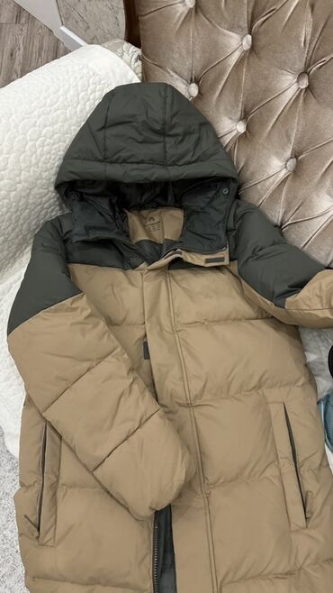спортивные костюмы для тренировки: Пуховик Outventure для подростка 12-13 лет, состояние почти как новое at lalafo.kg спортивные костюмы для тренировки: Пуховик Outventure для подростка 12-13 лет, состояние почти как новое