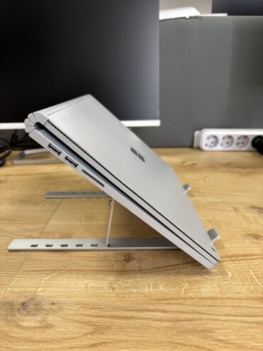 Digər noutbuklar və netbuklar: Intel Core i7, 8 GB, 15 " — 8