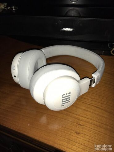 Slušalice: Original JBL blutut slusalice. Kao NOVE Izuetan zvuk baterija kao na lalafo.rs — 1 Slušalice: Original JBL blutut slusalice. Kao NOVE Izuetan zvuk baterija kao — 1