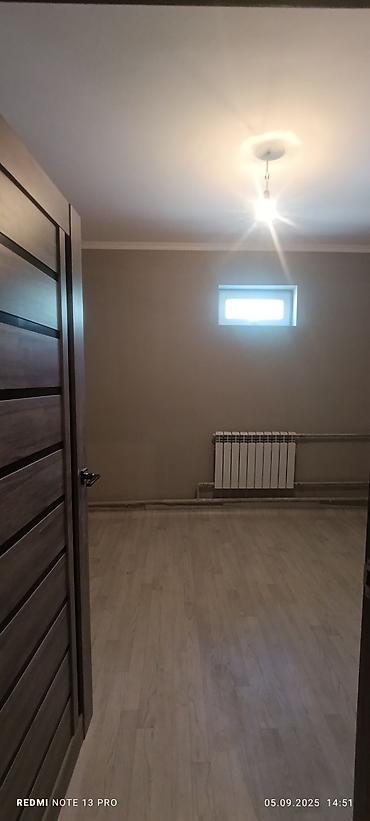 Продажа складов и мастерских: Продаётся земельный участок с хозяйственными постройками. с доходом — 9