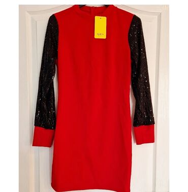 svecana duga haljina: One size, color - Red, Evening, Long sleeves