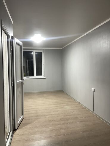 1 комнатная квартира на сутки в оше: 1 бөлмө, Менчик ээси, Чогуу жашоо менен, Жарым -жартылай эмереги бар