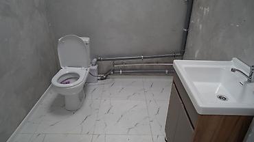 Аренда помещений свободного назначения: Сдается коммерческое помещение площадью 150 кв. м в современном — 8