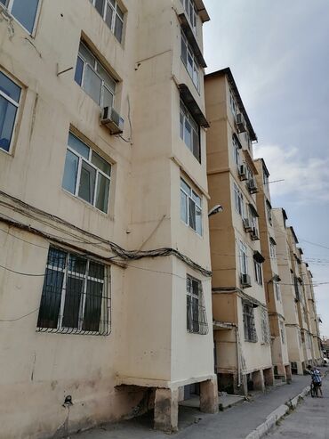 cennet park guzdek: Bakı, 2 otaqlı, Köhnə tikili, 42 kv. m