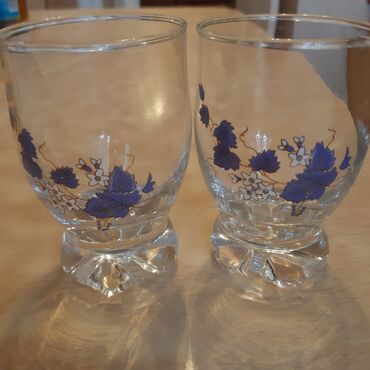 стаканы со льдом: Продаю стаканы, стекло, новые, 8 шт, Высота стакана 10 см, диаметр