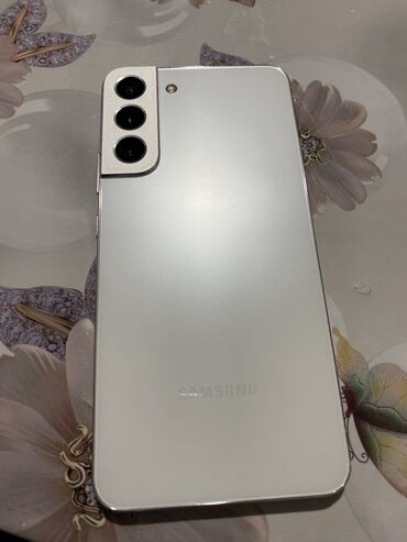 Samsung Galaxy S22 Plus, Б/у, 128 ГБ, цвет - Белый, 1 SIM, 2 SIM