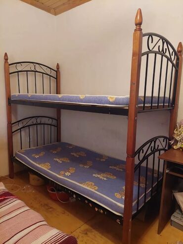 Детские двухъярусные кровати: Б/у, Для девочки и мальчика, С матрасом, Без выдвижных ящиков, Россия