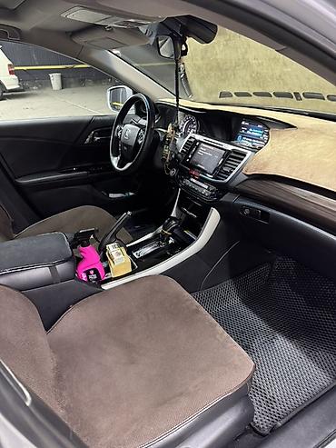 бампер на лупарик: Honda Accord: 2017 г., 2.4 л, Автомат, Бензин, Седан — 4