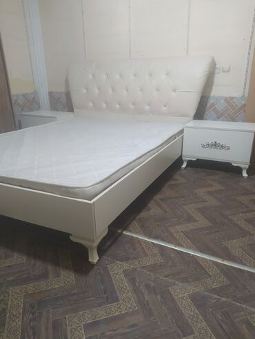 Çarpayılar: İkinəfərlik çarpayı, 2 tumba, İşlənmiş