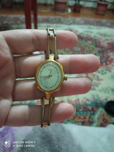 Антикварные часы: Продаю рабочие часы луч советские