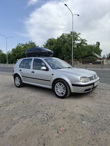 купить маленькую машину для женщины: Volkswagen Golf: 2001 г., 1.6 л, Автомат, Бензин, Хэтчбэк