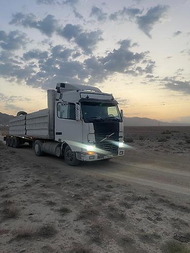 купить вольво грузовик бу: Тягач, Volvo, 2000 г., Бортовой — 1