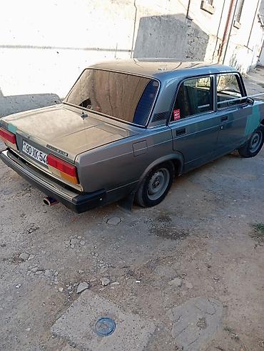 VAZ (LADA): Model: Lada 2107 sedan Rəng: Tünd boz/göy tonları Kuzov: 4 qapı — 6