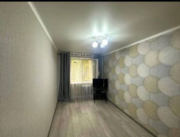 Продажа квартир: 2 комнаты, 42 м², 104 серия, 1 этаж, Евроремонт