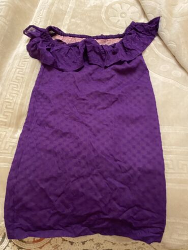 Ziyafət donları: Şəkildə gördüyünüz don S razmerdir.baha alinib.10 manata satiramHər — 10