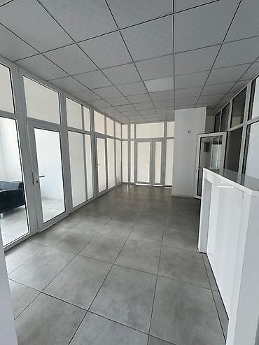 микра: Сдаю Офис целиком: Сдаю IT-компания, 160 м², В жилом комплексе, С ремонтом, Первая линия, С отдельным входом, С юридическим адресом — 2