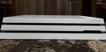 PS4 (Sony Playstation 4): PlayStation 4 Pro 1 TB satılır. Konsol Koreyadan alınıb, evdə şəxsi — 3