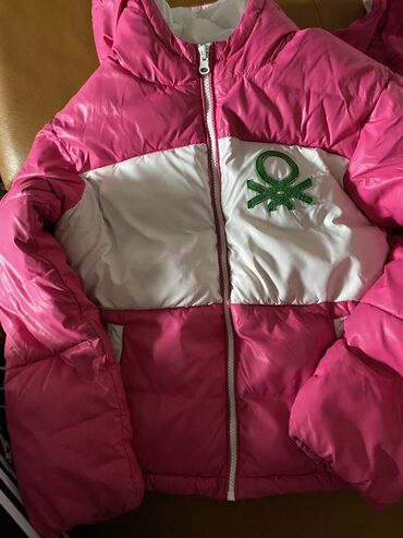 zimska jakna god: Benetton jakna zimska za devojcice od 8-9 god, kao nova!