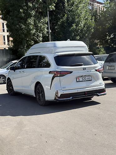 тайота хилюкс: Toyota Sienna: 2023 г., 2.5 л, Автомат, Гибрид, Минивэн — 3