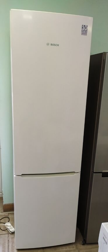 Холодильники: Холодильник Bosch, Б/у, Двухкамерный, De frost (капельный), 60 * 200 * 60