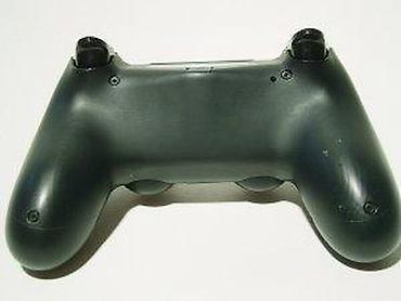 PS4 (Sony Playstation 4): U ponudi originalni džojstici za Playstation 4 konzole. Više komada na — 5