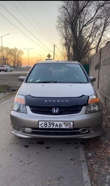 Honda: Honda Stream: 2002 г., 2 л, Автомат, Бензин, Универсал