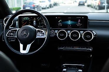 mersedes c klasi: Mercedes-Benz A-Class: 2.1 l | 2020 il Hetçbek — 8