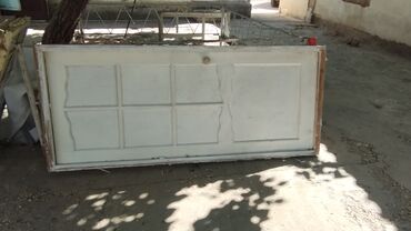 Другая мебель: Стандарт двери есть 3 шт