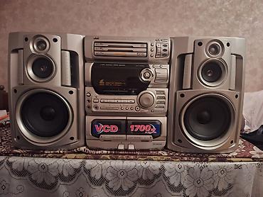 nomre qabi: JVC mini Hi-Fi musiqi mərkəzi + 2 akustik sütun Xüsusiyyətlər: - JVC — 1