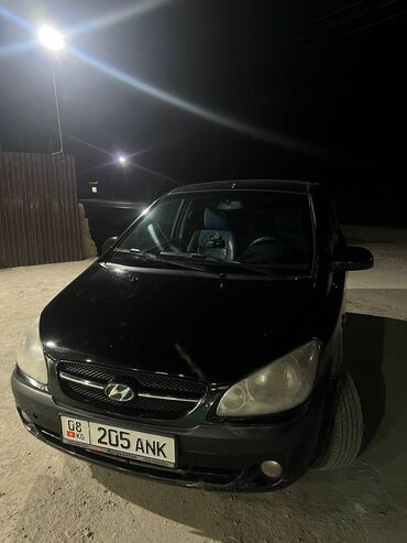 чехол на авто мерседес: Hyundai Getz: 2007 г., 1.6 л, Механика, Бензин, Хэтчбэк