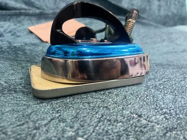 Qədim ütülər: 1966cı ilin maraqlı səyahət üçün mini ütüsü,çəkisi ağırdır əla — 5