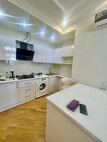 ev menzil: Elimlerde metronun yani baki dovlete 3 deyqelik mesafede 17 mertebli — 7