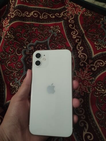 телефон бушный: IPhone 11, Б/у, 128 ГБ, Белый, 72 %
