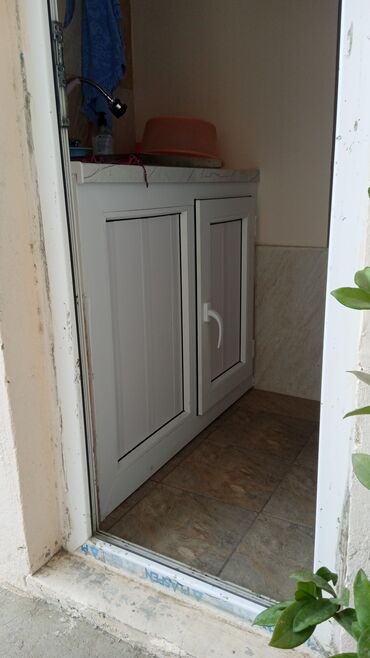 Qapıların təmiri: Plastik qapi ve pencerelerin yigiliwi qurawdirilmasi pencereler — 12