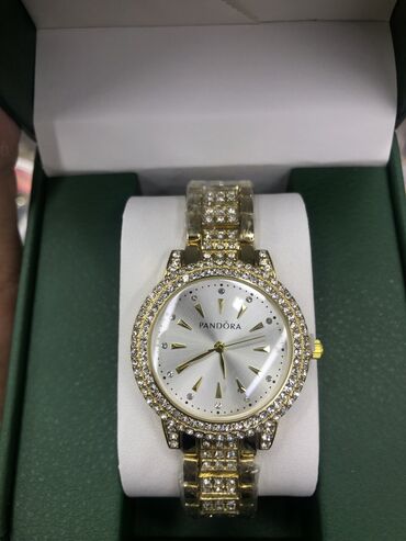 часы пандора оригинал цена: Женские часы pandora😍 
В стоимость входит коробка и подарочный пакет🎁