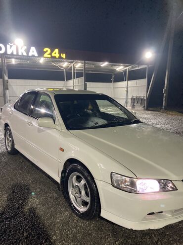 Honda: Honda Accord: 2001 г., 1.8 л, Автомат, Бензин, Седан