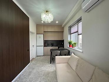 Продажа квартир: 1 комната, 37 м², Элитка, 8 этаж, Дизайнерский ремонт — 2