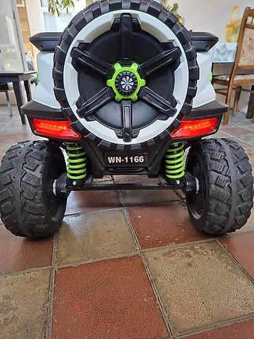 jeep wj: Uşaq elektrik maşını – 4x4 off-road jeep stili - Model: WN-1166 - — 4