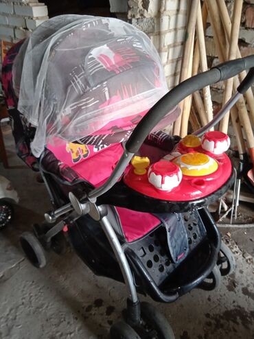 Детский мир: Продаю коляску пользовались 3 месяца. Почти новая