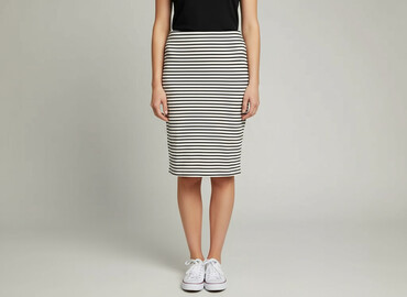 plus size spódnice: Stradivarius, Women`s skirt, size S