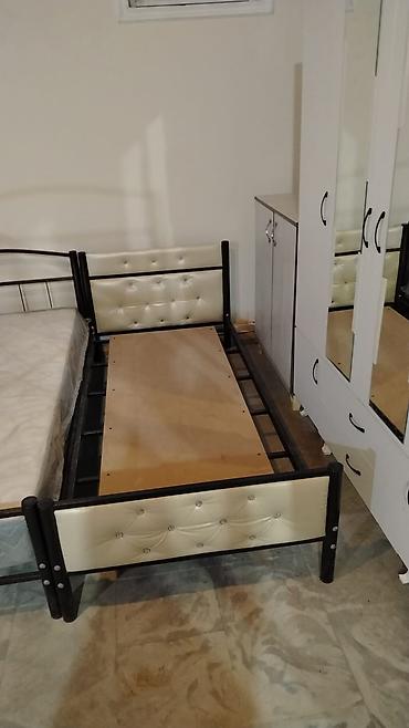 demir masa: İkimərtəbəli metal çarpayı - Ölçü: 90 sm x 2 m - Birbaşa istehsaldan — 4