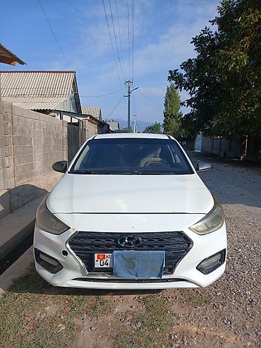 Hyundai Solaris: 2018 г., 1.4 л, Автомат, Бензин, Седан